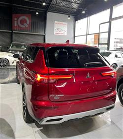 ميتسوبيشي اوتلاندر